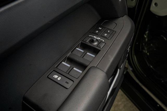 Photo of 2025 Santorini Black Metallic Land Rover Defender