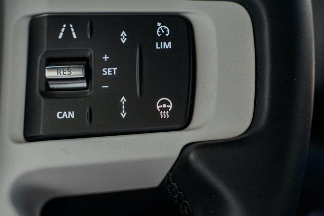Photo of 2025 Santorini Black Metallic Land Rover Defender
