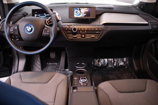 Photo of 2017 Fluid Black w/Highlight BMW i Blue BMW i3