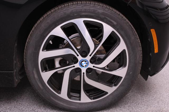 Photo of 2017 Fluid Black w/Highlight BMW i Blue BMW i3