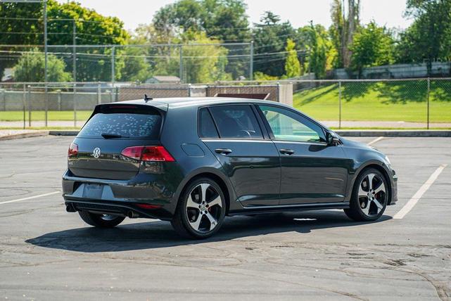 Photo of 2017  Volkswagen Golf GTI