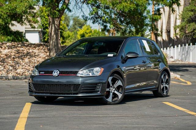 Photo of 2017  Volkswagen Golf GTI