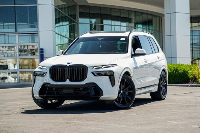 2023 BMW X7