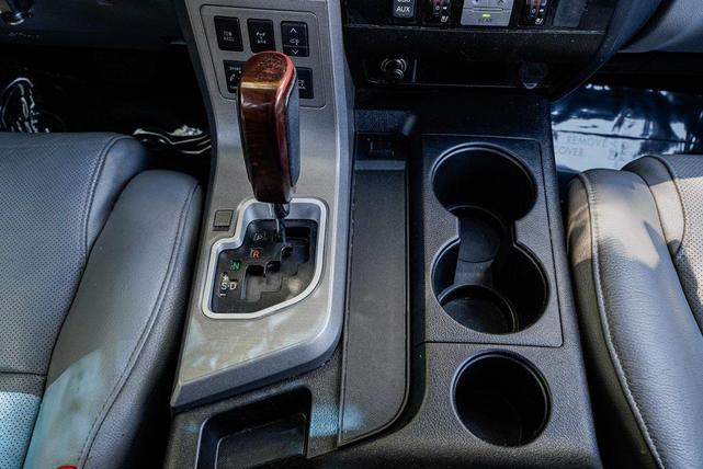 Photo of 2016 Blue Toyota Sequoia