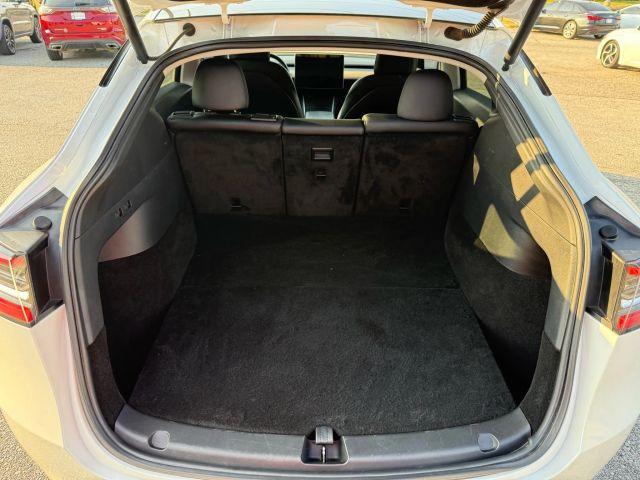 Photo of 2020 White Tesla Model Y