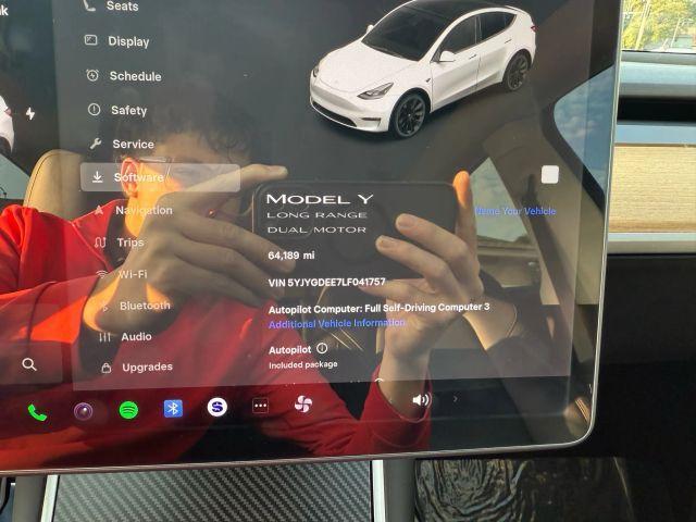 Photo of 2020 White Tesla Model Y