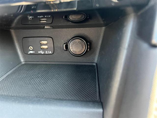 Photo of 2024 Crystal White Pearl Subaru Forester