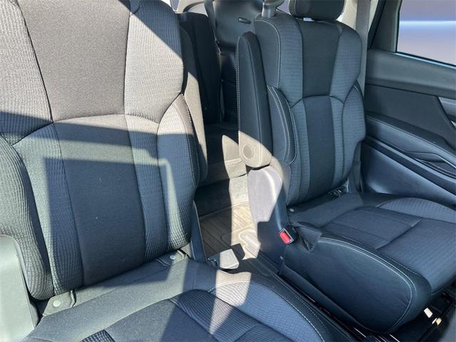 Photo of 2024 Magnetite Gray Metallic Subaru Ascent