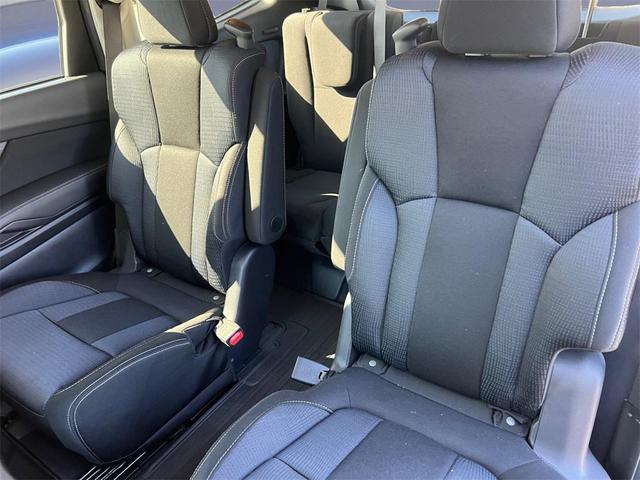 Photo of 2024 Magnetite Gray Metallic Subaru Ascent
