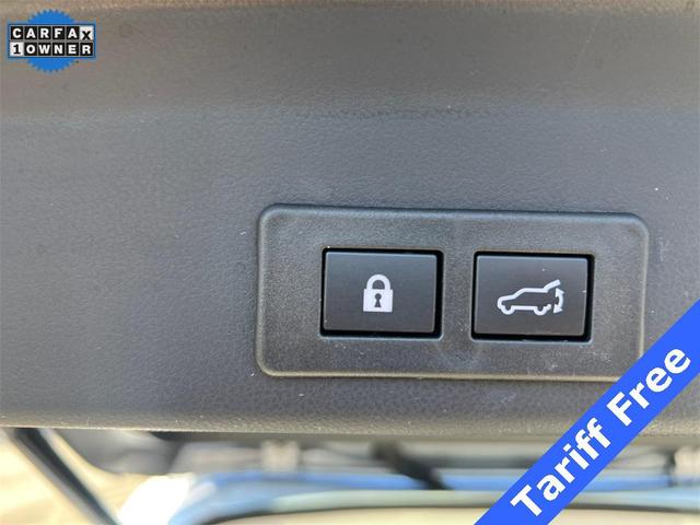 Photo of 2024 Ice Silver Metallic Subaru Ascent