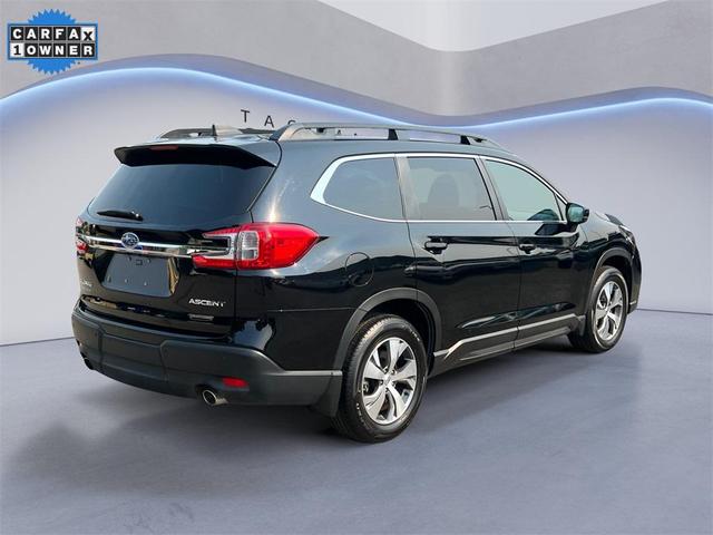 Photo of 2024 Crystal Black Silica Subaru Ascent