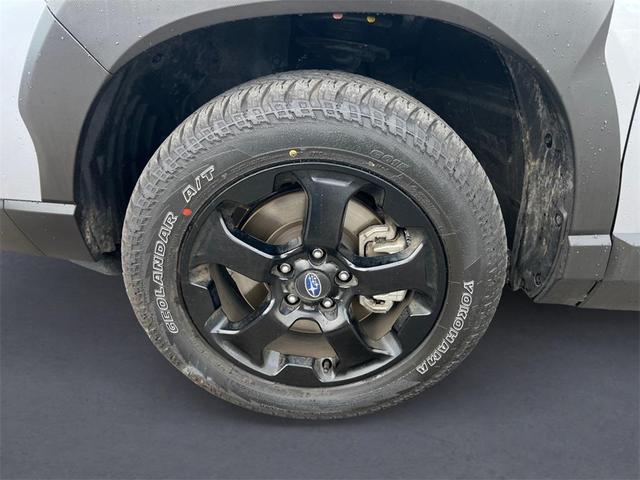 Photo of 2024 Ice Silver Metallic Subaru Forester