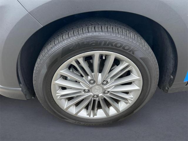 Photo of 2020 Surf Blue Hyundai KONA