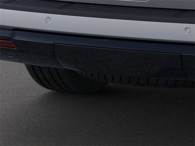 Photo of 2024 Iconic Silver Metallic Ford Expedition