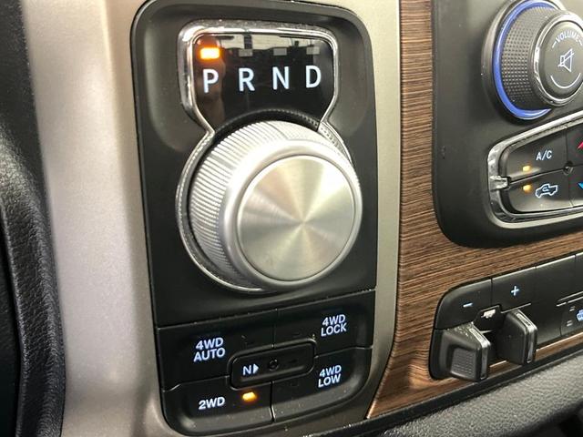 Photo of 2018 Bright White Clearcoat RAM 1500
