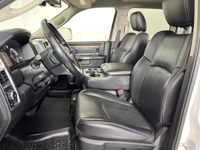 Photo of 2018 Bright White Clearcoat RAM 1500