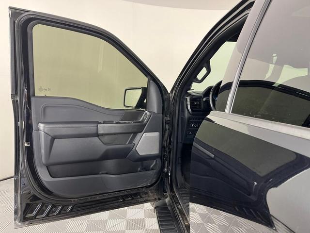 Photo of 2022 Black Ford F-150