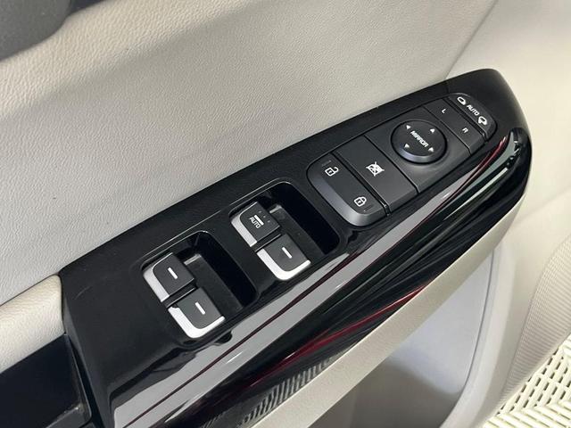 Photo of 2018 Hyper Red Kia Sportage