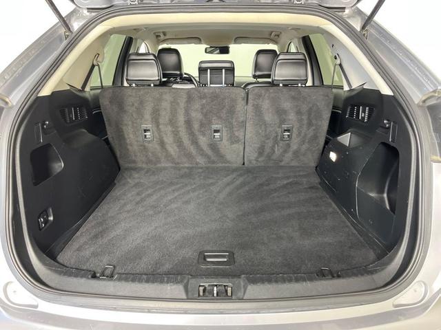 Photo of 2022 Silver Metallic Ford Edge