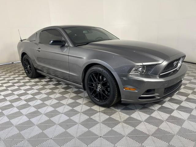 Photo of 2014 Sterling Gray Metallic Ford Mustang