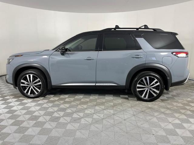 Photo of 2025 Boulder Gray Metallic Nissan Pathfinder