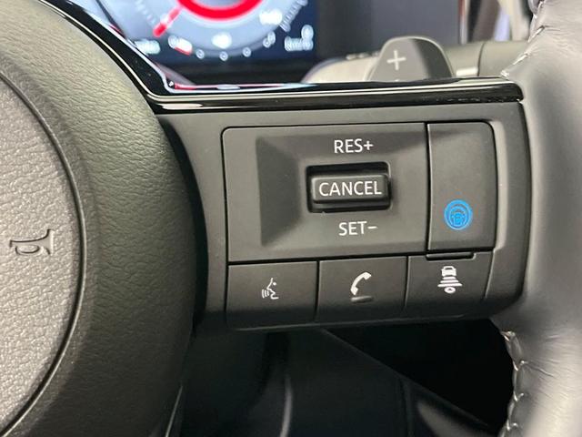 Photo of 2025 Boulder Gray Metallic Nissan Pathfinder