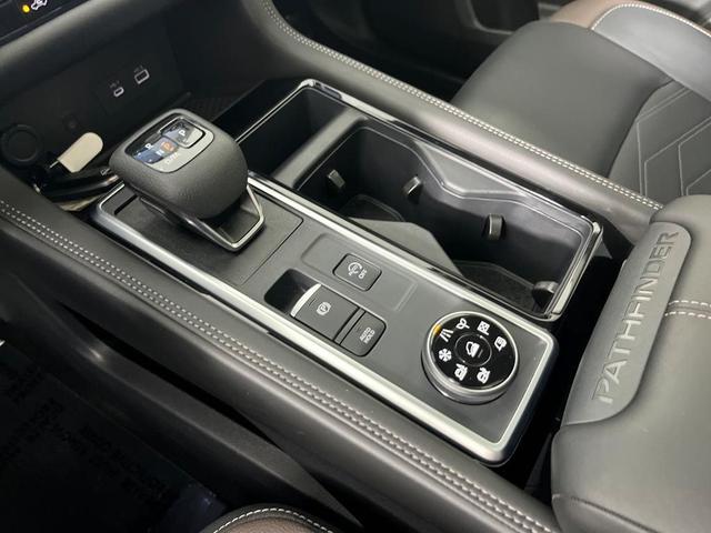 Photo of 2025 Boulder Gray Metallic Nissan Pathfinder