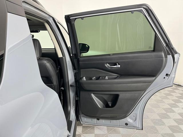 Photo of 2025 Boulder Gray Metallic Nissan Pathfinder