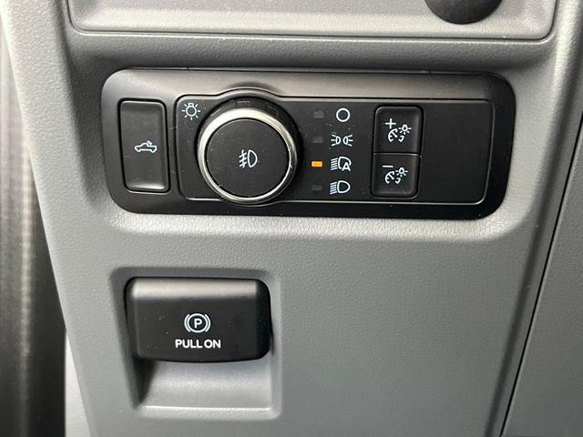 Photo of 2021 Gray Metallic Ford F-150