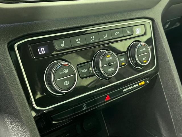Photo of 2021 Deep Black Pearl Effect Volkswagen Atlas