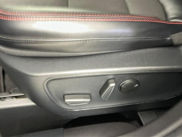 Photo of 2024 Gray Metallic Ford Escape