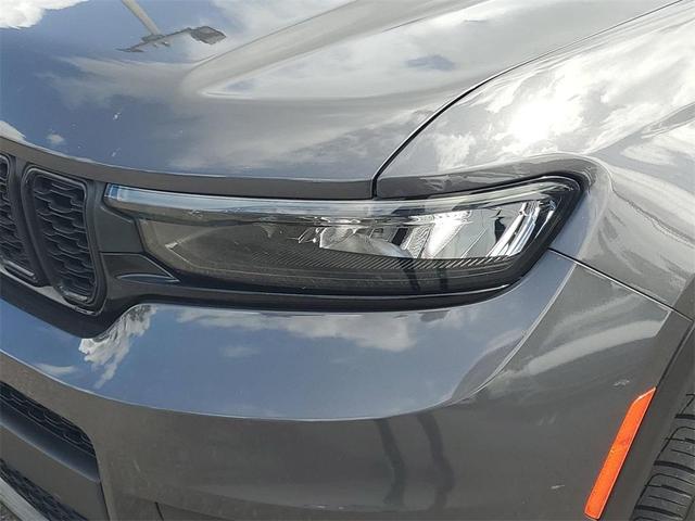 Photo of 2022 Metallic Jeep Grand Cherokee L