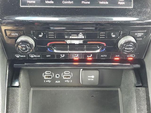Photo of 2022 Metallic Jeep Grand Cherokee L