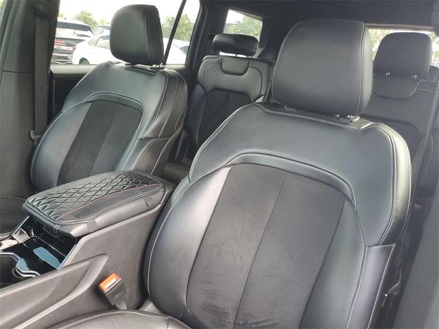 Photo of 2022 Metallic Jeep Grand Cherokee L