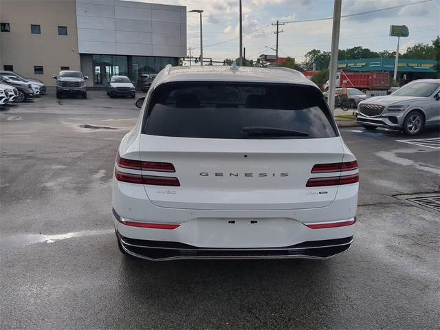 Photo of 2025 Alta White Genesis GV80