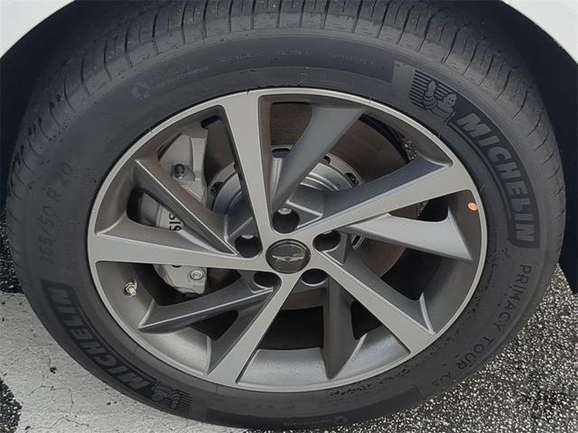 Photo of 2025 Alta White Genesis GV80