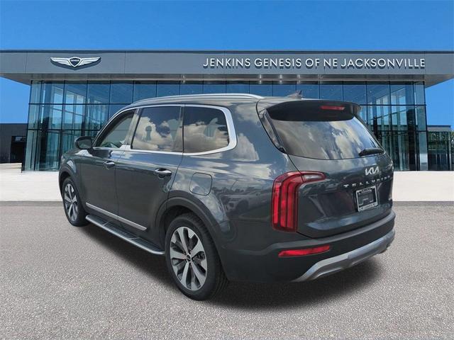 Photo of 2022 Gravity Gray Kia Telluride