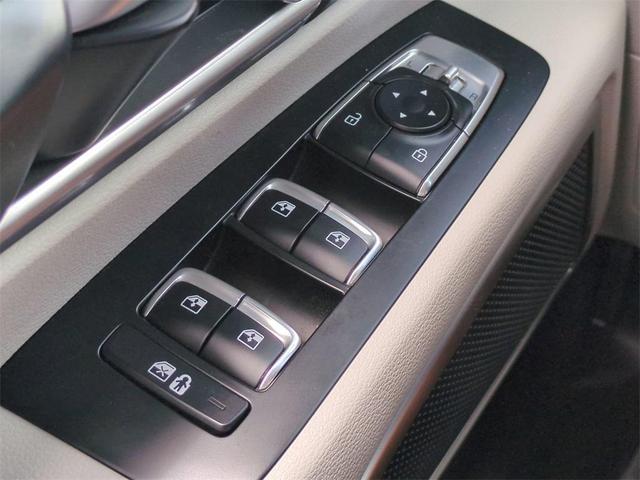 Photo of 2022 Gravity Gray Kia Telluride