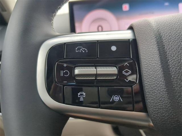 Photo of 2026 Alta White Genesis GV70