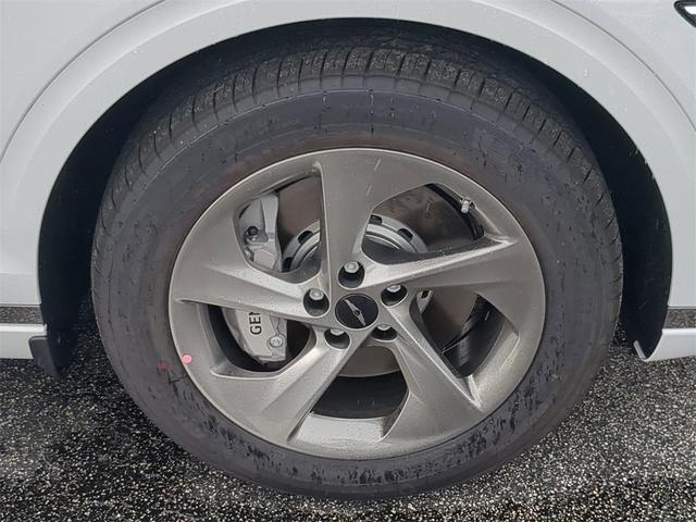 Photo of 2026 Alta White Genesis GV70