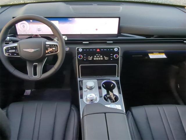 Photo of 2025 Vik Black Genesis GV80