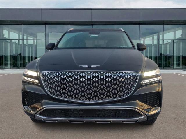 Photo of 2025 Vik Black Genesis GV80