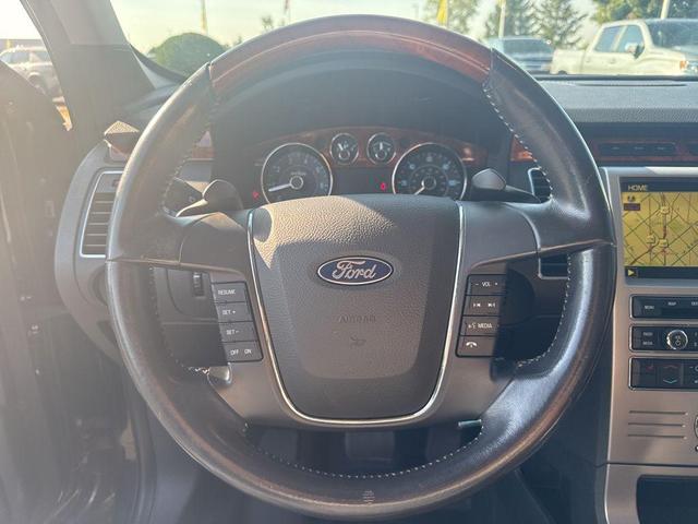 Photo of 2010 Tuxedo Black Ford Flex