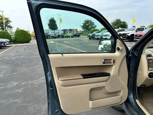 Photo of 2012 STEEL BLUE METALLIC Ford Escape