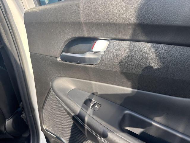 Photo of 2023 Serenity White Pearl Hyundai SANTA FE