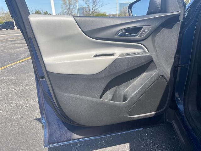 Photo of 2023 Blue Glow Metallic Chevrolet Equinox