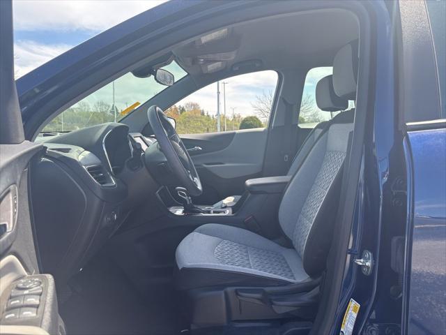 Photo of 2023 Blue Glow Metallic Chevrolet Equinox