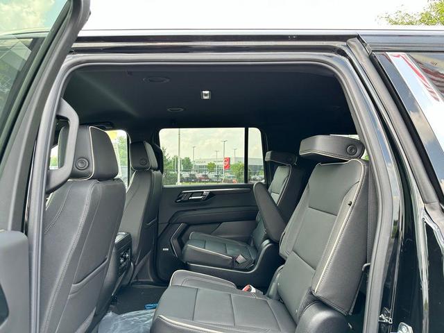 Photo of 2025 Black Chevrolet Suburban