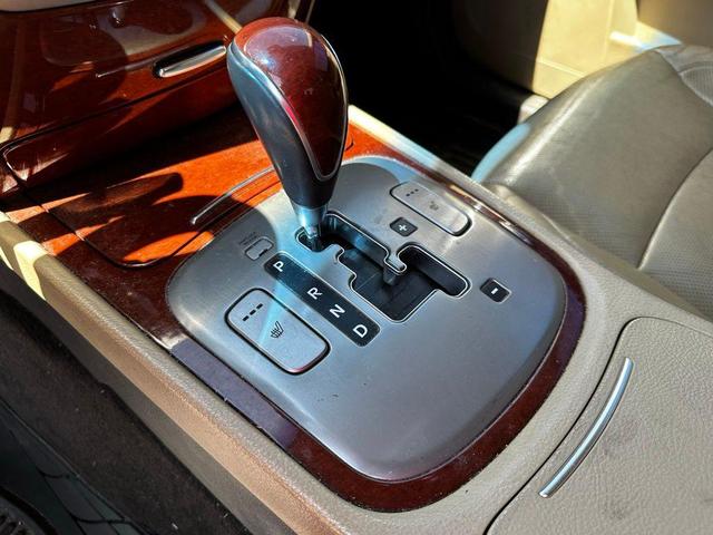 Photo of 2013 Cabernet Red Pearl Hyundai Genesis