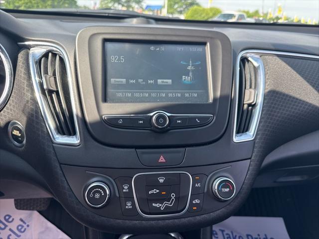 Photo of 2018 Pepperdust Metallic Chevrolet Malibu